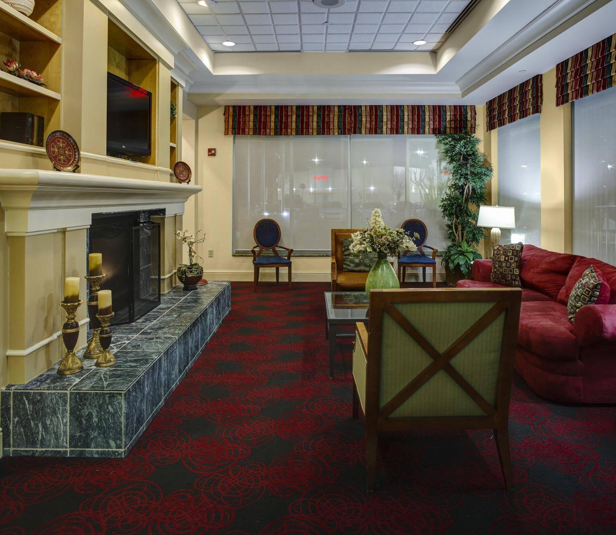 Hilton Garden Inn Richmond South/Southpark Colonial Heights Bagian luar foto