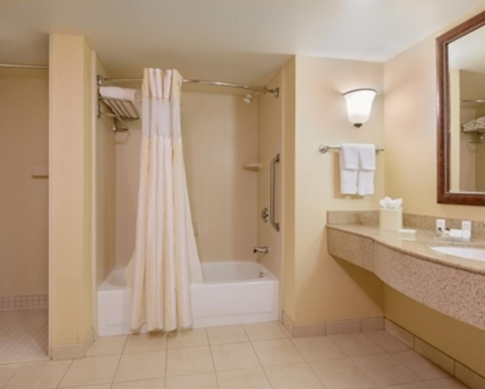 Hilton Garden Inn Richmond South/Southpark Colonial Heights Bagian luar foto