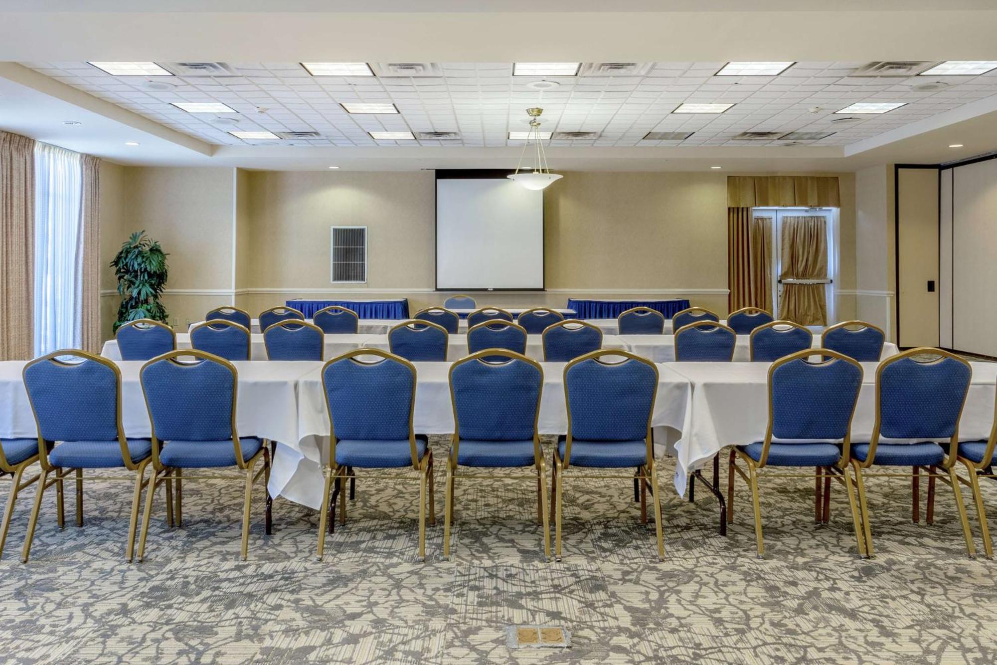 Hilton Garden Inn Richmond South/Southpark Colonial Heights Bagian luar foto