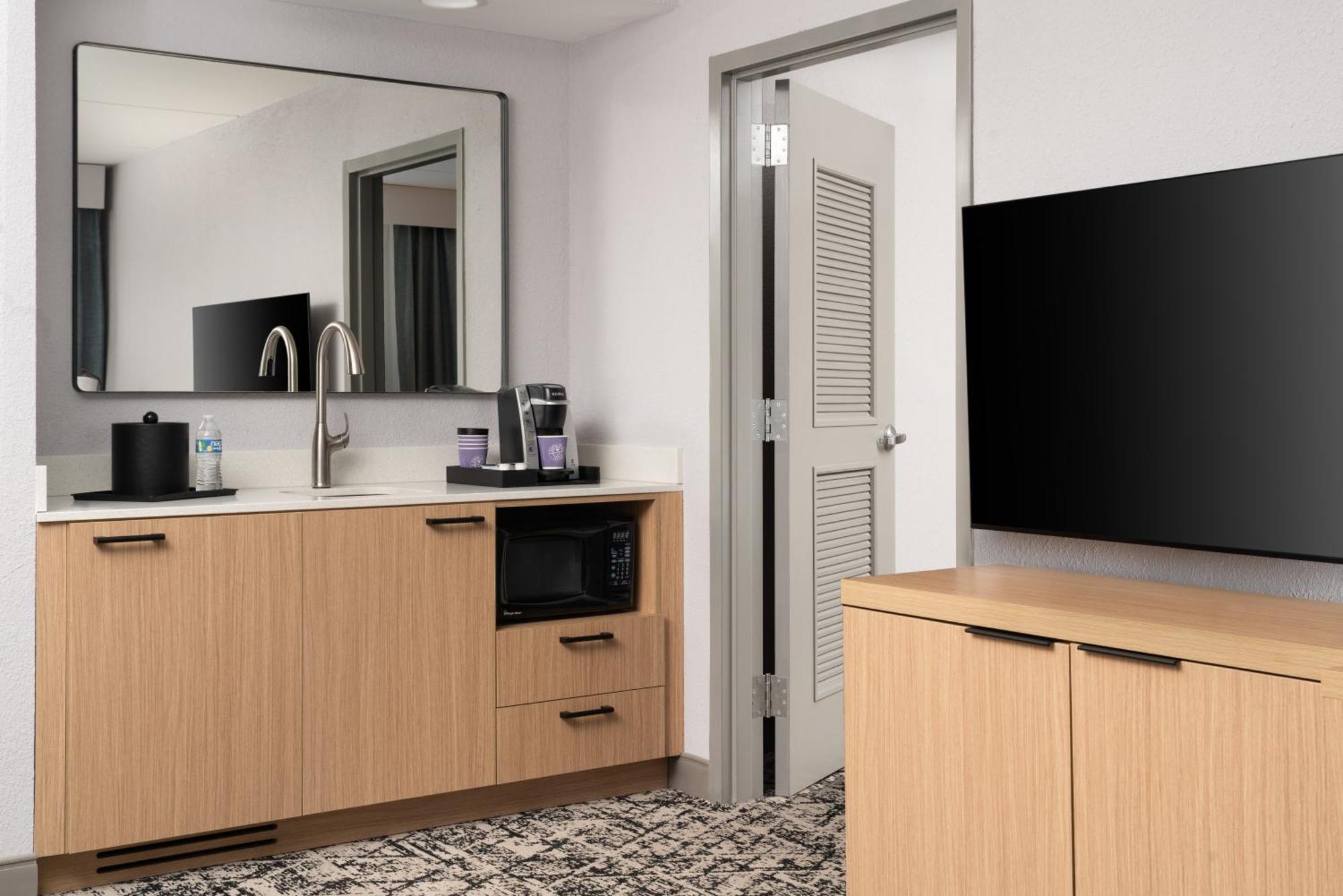 Hilton Garden Inn Richmond South/Southpark Colonial Heights Bagian luar foto